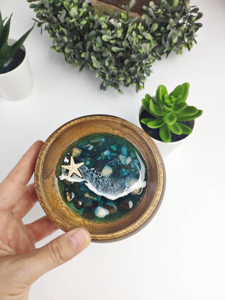 Personalized Gift for Girlfriend Gift for Him Best Friend Jewelry Dish Beach Themed Resin Art Gift for Teacher Gift for Mum Pebble Art Gift